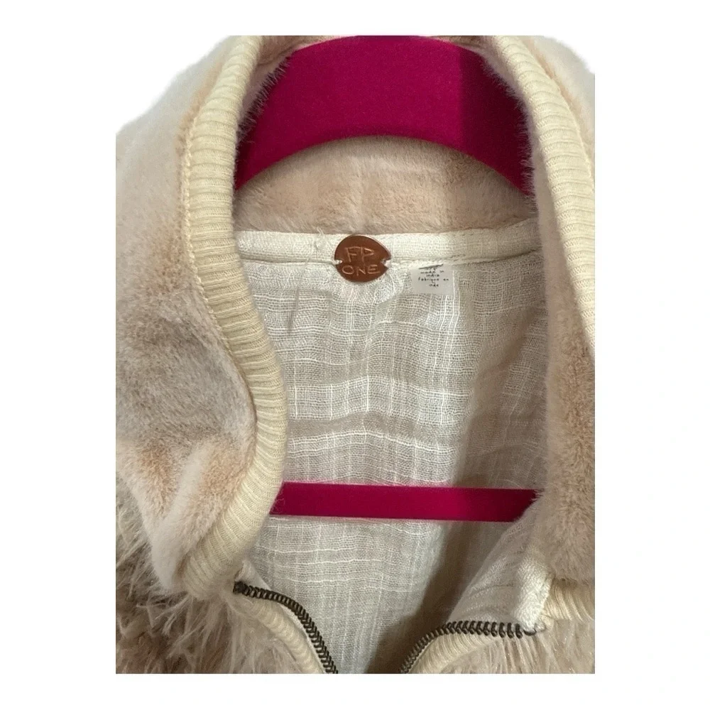 FREE PEOPLE FP ONE AURORA FAUX FUR CREAM JACKET Size S